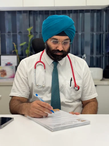 Dr. Amarinder Oberoi